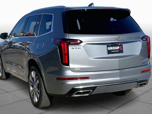 Used 2023 Cadillac XT6 Premium Luxury w/ Technology Package image 11