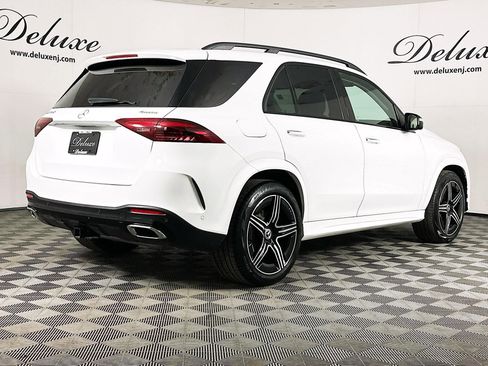 Used 2024 Mercedes-Benz GLE 350 4MATIC w/ AMG Line Exterior image 6