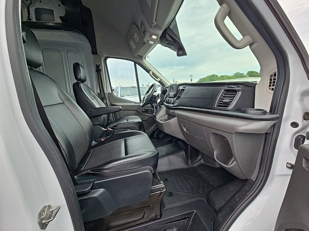 Used 2023 Ford Transit 250 148 High Roof RWD image 32