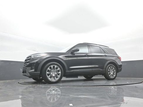 New 2026 Ford Explorer Active w/ Active Comfort Package image 31