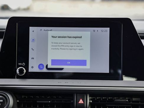 Used 2023 Toyota Prius LE image 17