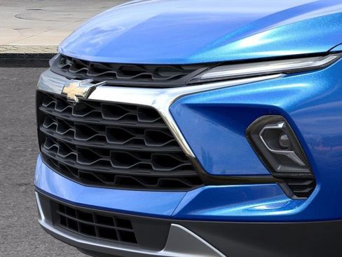 New 2026 Chevrolet Blazer LT w/ Convenience Package FWD image 13