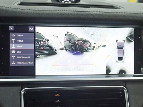 Used 2021 Porsche Panamera 4S image 20