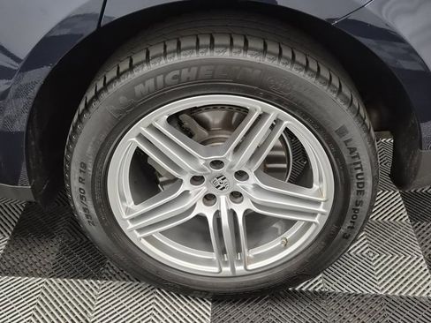 Used 2021 Porsche Macan S image 10