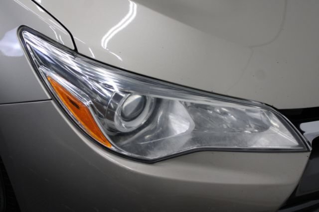 Used 2015 Toyota Camry LE FWD image 25