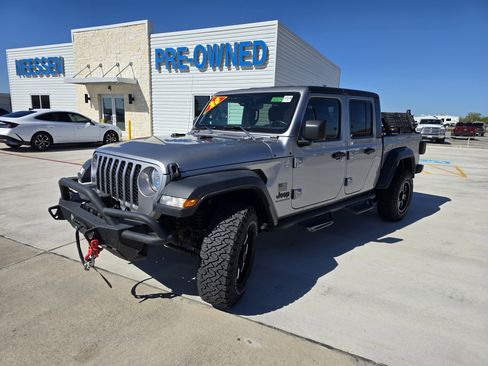 Used 2020 Jeep Gladiator Sport w/ Quick Order Package 24S image 7