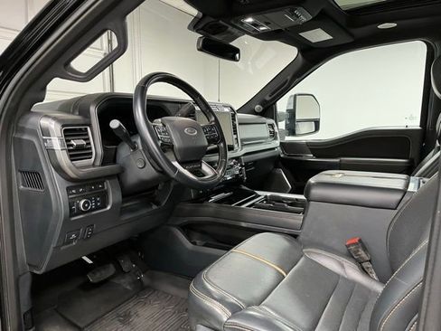 Used 2024 Ford F350 Platinum w/ Tremor Off-Road Package AWD/4WD image 20