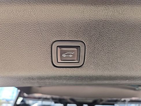 Used 2024 GMC Yukon Denali AWD/4WD image 62