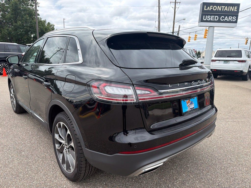Used 2023 Lincoln Nautilus Reserve AWD/4WD image 8