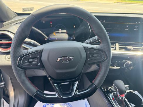 New 2026 Chevrolet Trax RS w/ Driver Confidence Package FWD image 23
