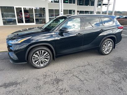 Used 2022 Toyota Highlander Limited