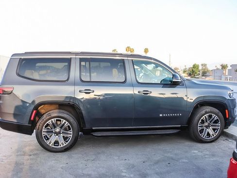 Used 2024 Jeep Wagoneer Series II AWD/4WD image 13