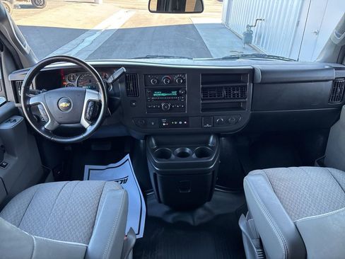 Used 2017 Chevrolet Express 3500 LT w/ LT Preferred Equipment Group image 9