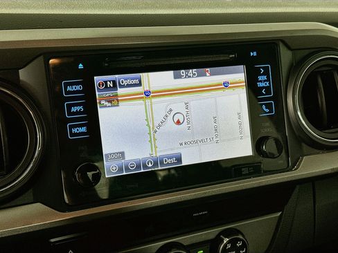 Used 2019 Toyota Tacoma SR5 RWD image 19