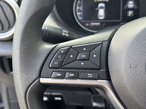 Used 2021 Nissan Versa SV image 24