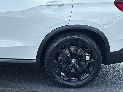 Used 2023 BMW X5 xDrive40i w/ Premium Package AWD/4WD image 13