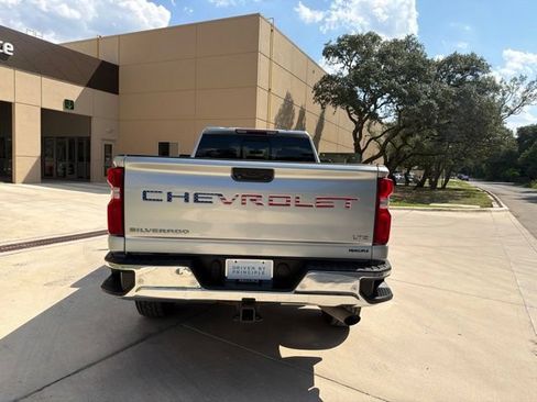 Used 2020 Chevrolet Silverado 2500 LTZ w/ LTZ Texas Edition AWD/4WD image 3