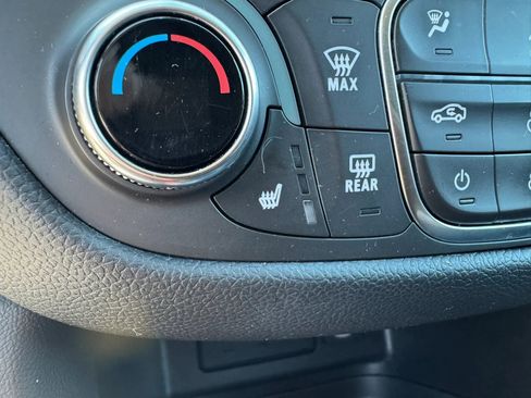 Used 2019 Chevrolet Equinox LT image 20