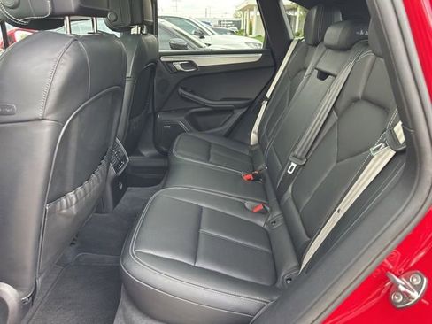 Used 2025 Porsche Macan S AWD/4WD image 20