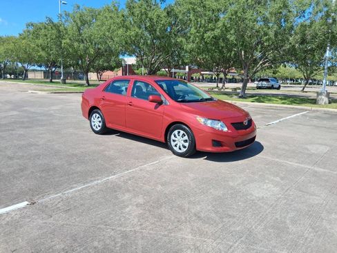 Used 2010 Toyota Corolla LE FWD image 8