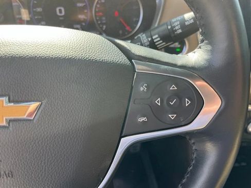 Used 2022 Chevrolet Traverse Premier w/ LPO, Floor Liner Package FWD image 21