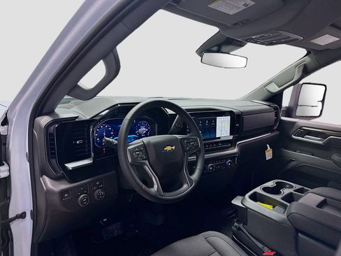 New 2026 Chevrolet Silverado 3500 LT image 10