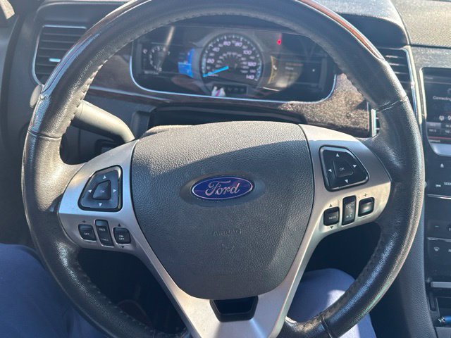 Used 2013 Ford Taurus Limited FWD image 2