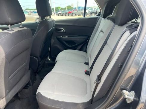Used 2016 Chevrolet Trax LS image 13