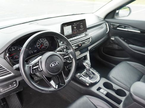 Used 2021 Kia Seltos SX AWD/4WD image 9