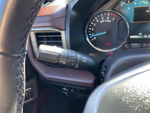 Used 2023 Ford Expedition Limited image 31