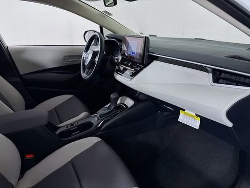 Certified 2025 Toyota Corolla LE image 26