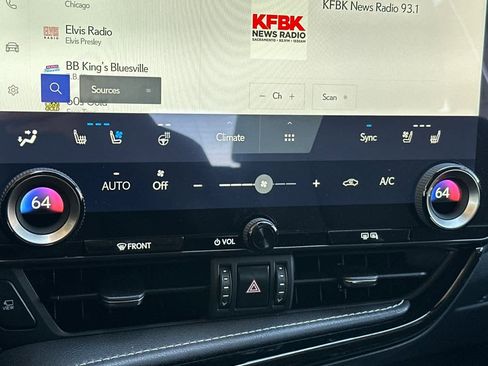 Used 2025 Lexus NX 350h AWD w/ Accessory Package (2T) image 22