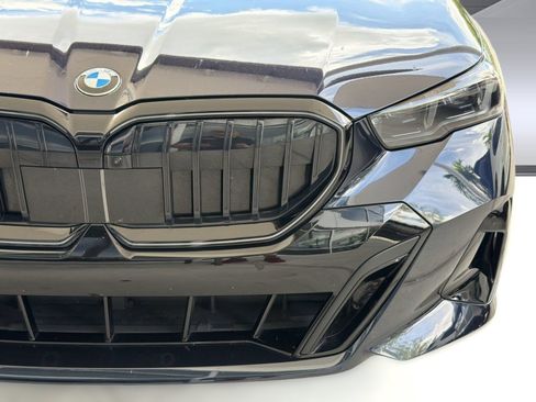 Used 2026 BMW 530i w/ M Sport Package RWD image 12