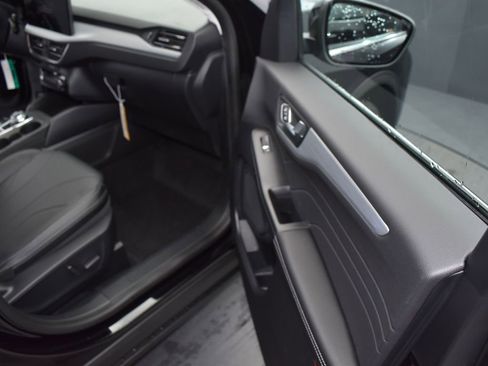 New 2025 Ford Escape Base w/ PHEV Premium Package image 19