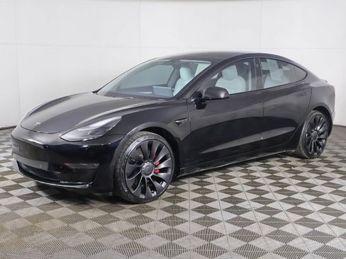Used 2022 Tesla Model 3 Performance image 8