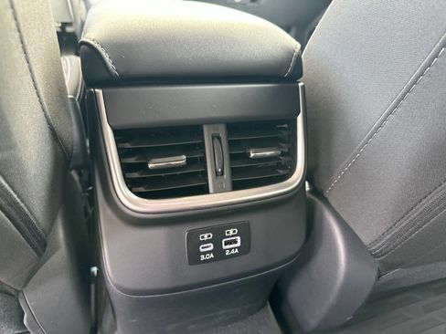 Used 2025 Subaru Outback Premium w/ Popular Package #1A AWD/4WD image 21