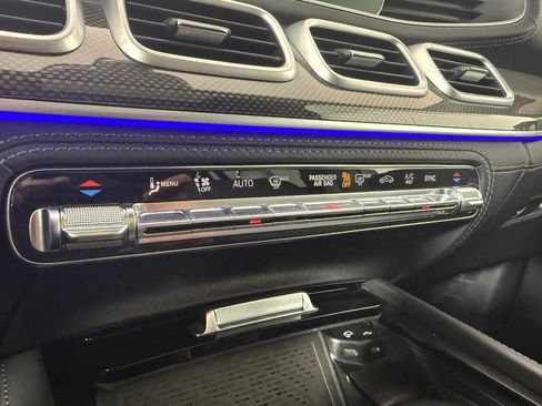 Used 2022 Mercedes-Benz GLS 580 4MATIC image 23