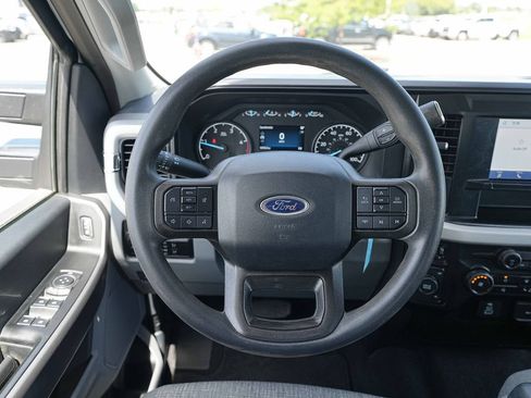 Used 2025 Ford F250 XLT AWD/4WD image 32