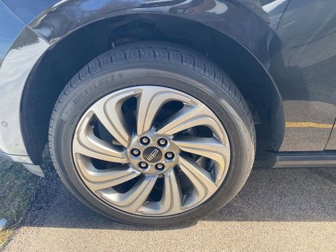 Used 2022 Lincoln Navigator Reserve image 18