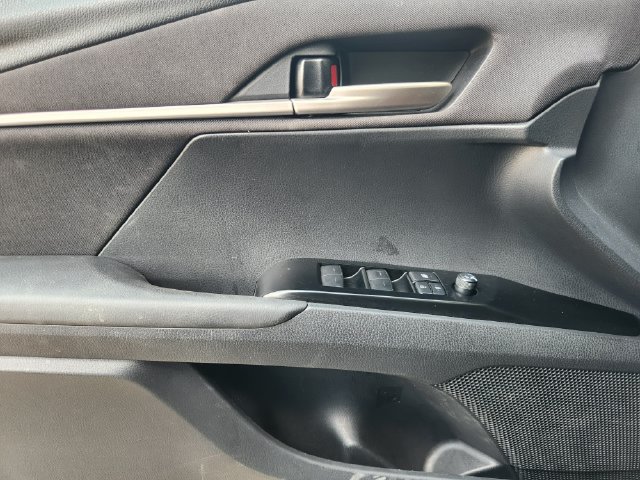 Used 2025 Toyota Camry LE FWD image 21