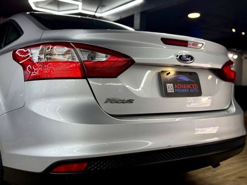 Used 2013 Ford Focus S FWD image 10