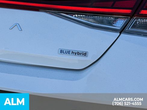 Certified 2026 Hyundai Elantra Hybrid FWD image 6