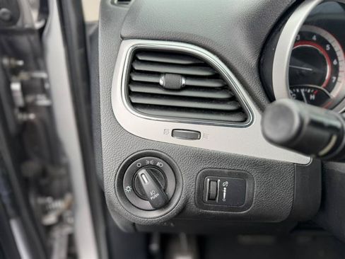 Used 2015 Dodge Journey SXT w/ Flexible Seating Group FWD image 11