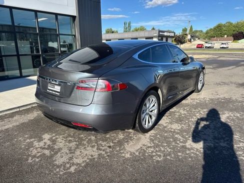 Used 2016 Tesla Model S AWD image 6