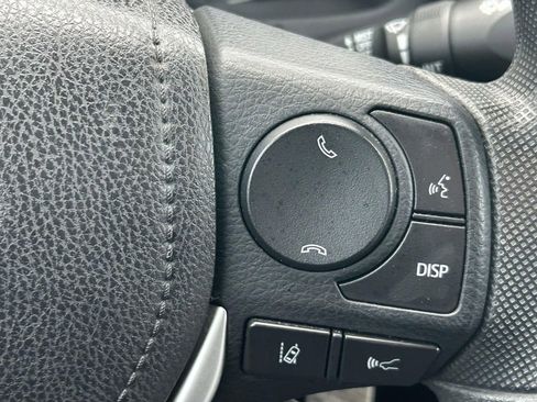 Used 2017 Toyota Corolla LE image 20