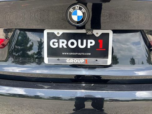 Used 2021 BMW 330i Sedan w/ Convenience Package RWD image 10