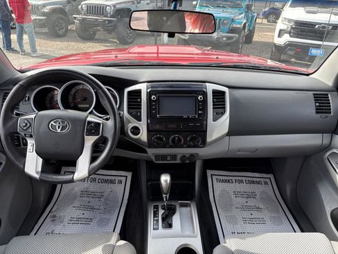Used 2014 Toyota Tacoma 4x4 Double Cab w/ TRD Sport Package image 7