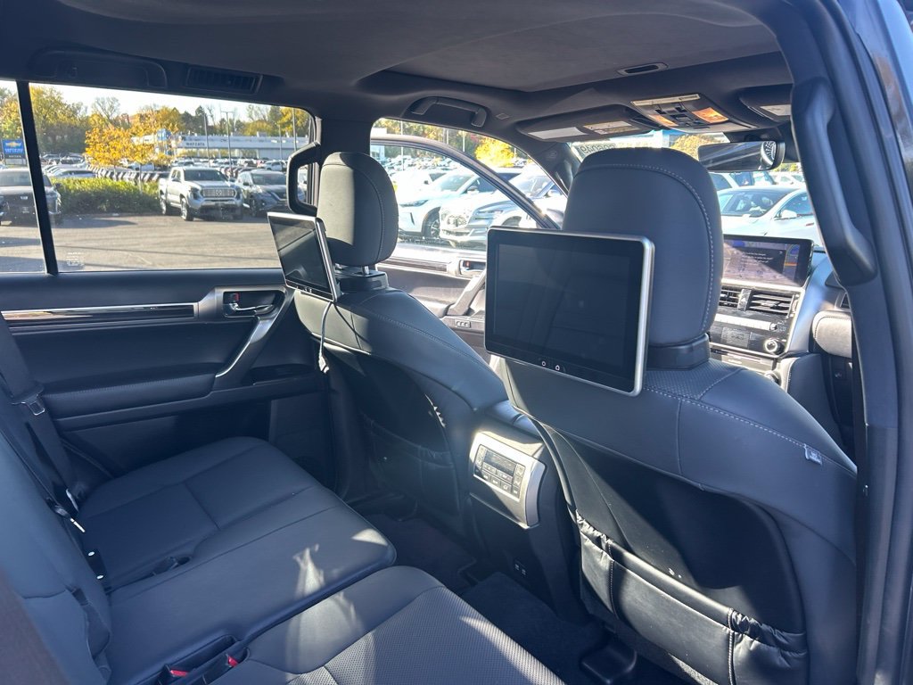 Used 2022 Lexus GX 460 Premium w/ Premium Package AWD/4WD image 18