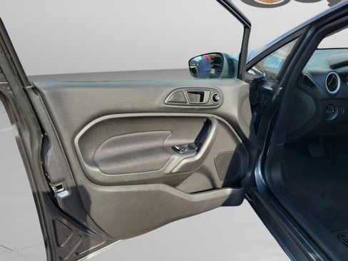 Certified 2019 Ford Fiesta SE image 5