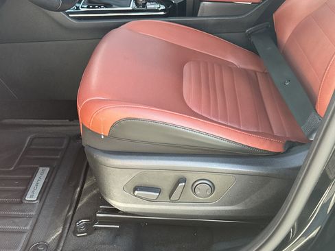 Used 2023 Kia Sportage SX FWD image 10